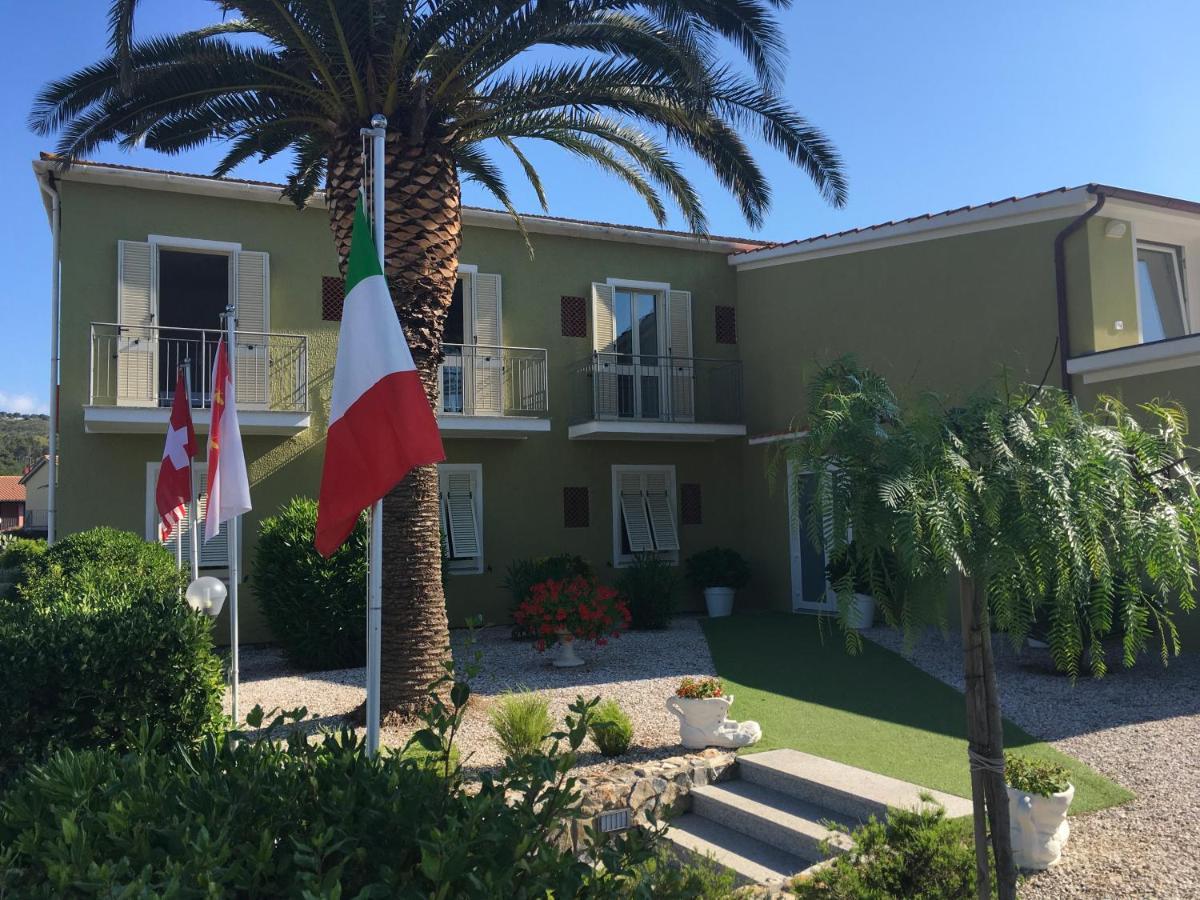 Hotel Barbarossa Porto Azzurro Buitenkant foto