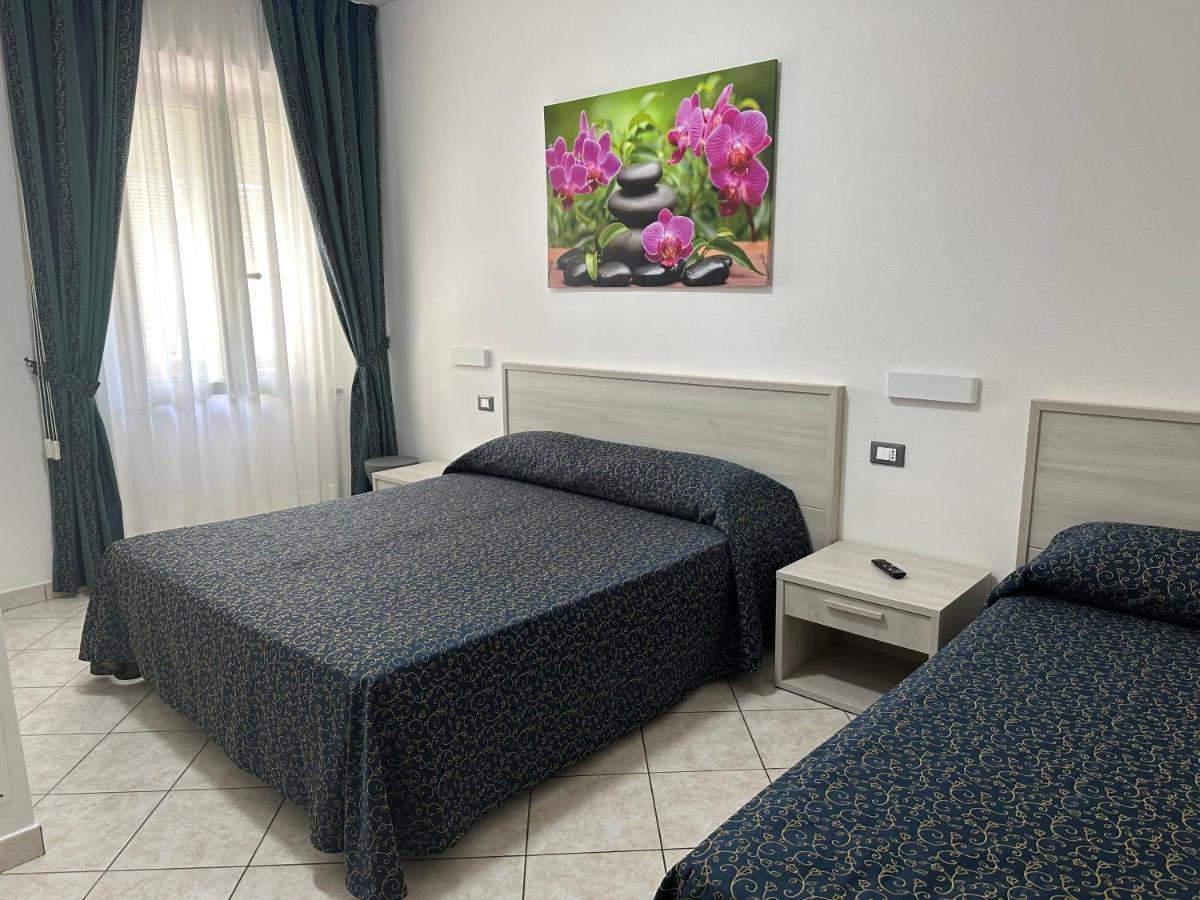 Hotel Barbarossa Porto Azzurro Buitenkant foto