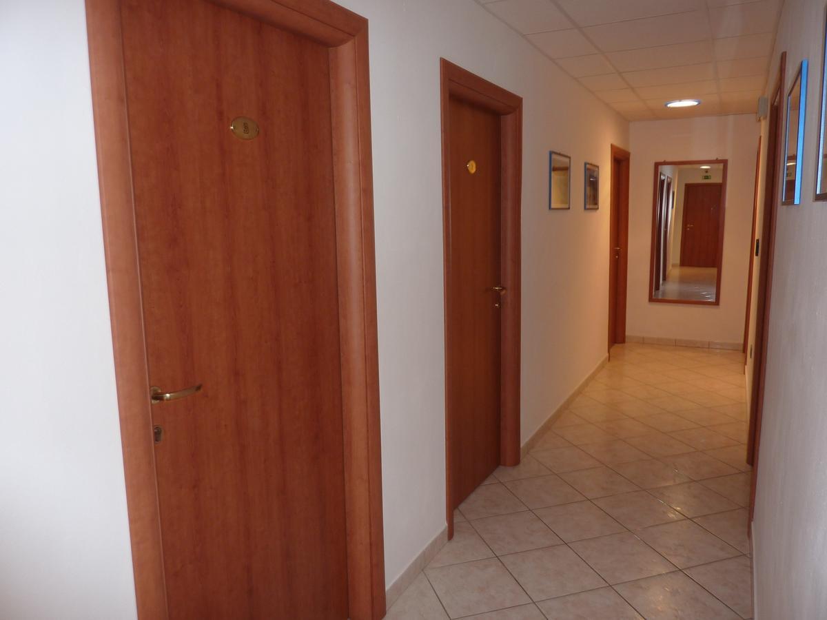 Hotel Barbarossa Porto Azzurro Buitenkant foto