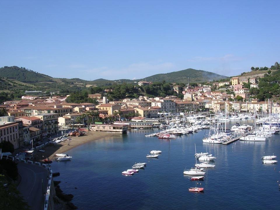 Hotel Barbarossa Porto Azzurro Buitenkant foto