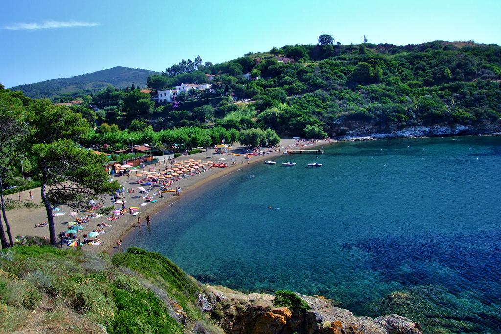Hotel Barbarossa Porto Azzurro Buitenkant foto