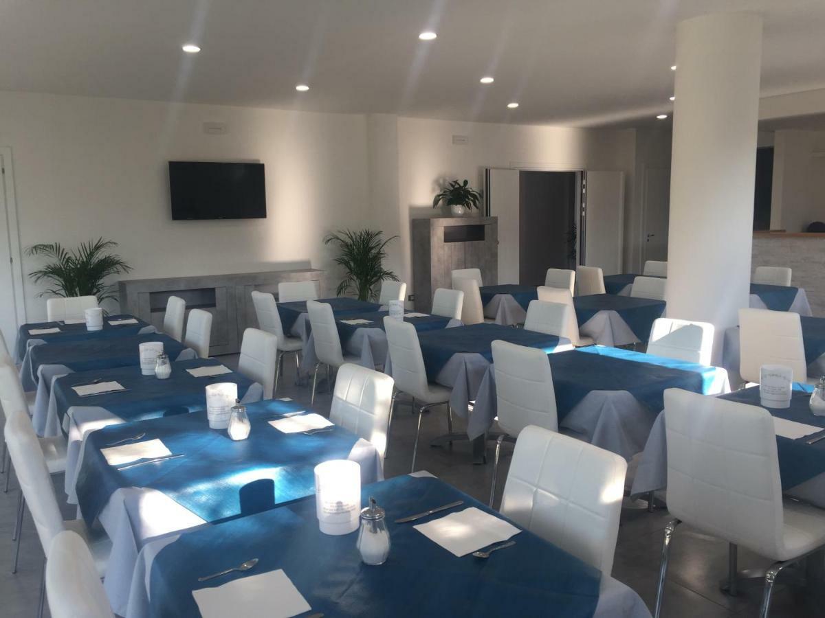 Hotel Barbarossa Porto Azzurro Buitenkant foto